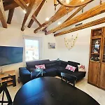 Fisherman's Lounge Apartament *